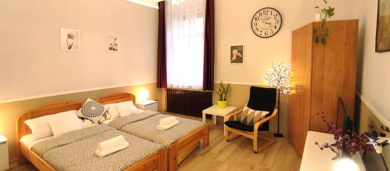 Center Apartman سيغيد المظهر الخارجي الصورة