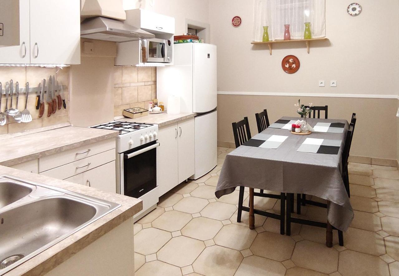 Center Apartman سيغيد المظهر الخارجي الصورة